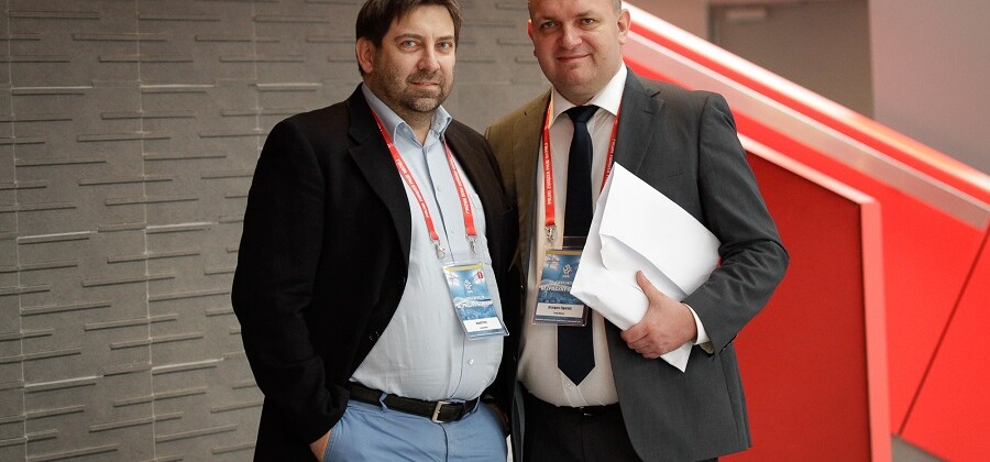 Dwaj przyjaciele z boiska, Kamil Perz (z lewej) i Grzegorz Figarski